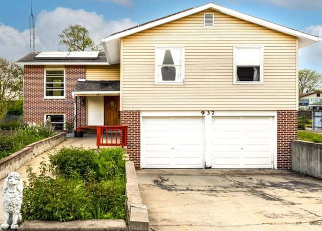Property at 937 Bonniebrook Ave, Mundelein, IL 60060, 4 beds, 2 baths