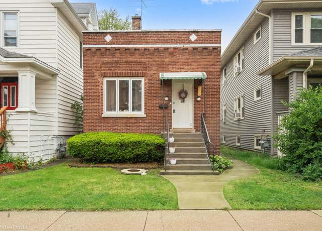 Property at 217 Circle Ave, Forest Park, IL 60130, 2 beds, 1 bath