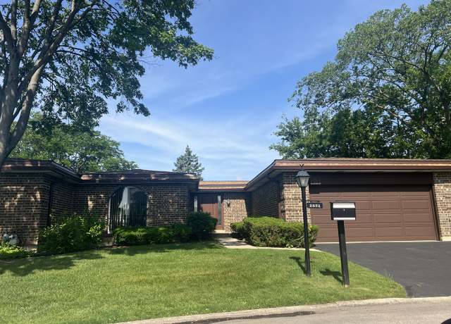 Property at 2372 Salceda Dr #2372, Northbrook, IL 60062, 2 beds, 2 baths