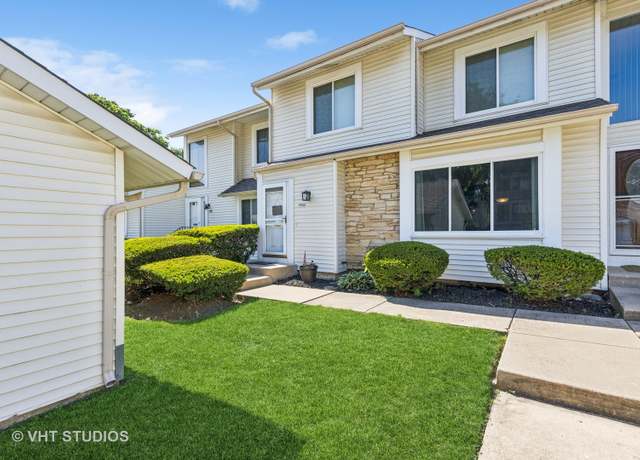 Property at 1963 Loomes Ave, Downers Grove, IL 60516, 3 beds, 2.5 baths