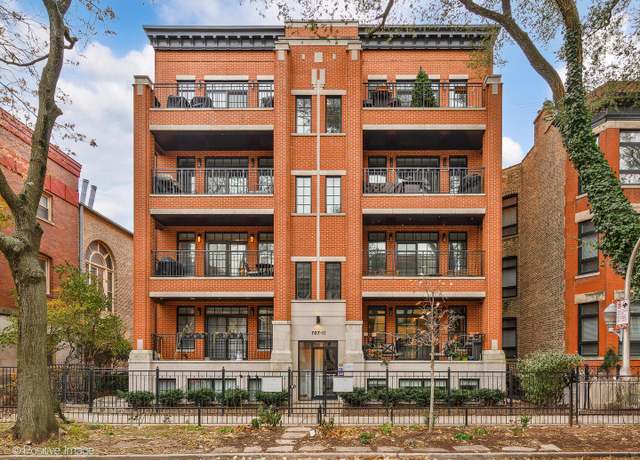 Property at 707 W Buckingham Pl Unit 2E, Chicago, IL 60657, 3 beds, 2 baths