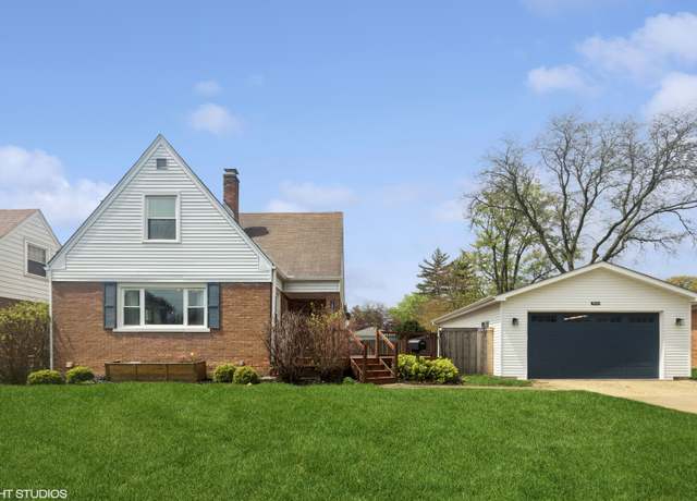Property at 1500 Boeger Ave, Westchester, IL 60154, 4 beds, 2 baths