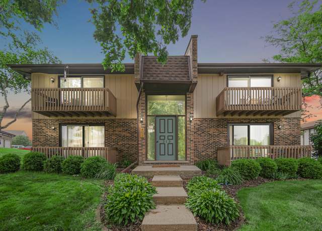 Property at 213 Vine St #3, New Lenox, IL 60451, 2 beds, 1 bath