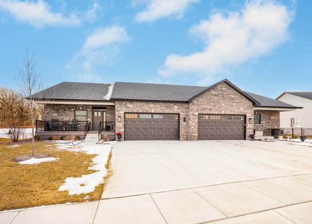 Property at 26565 W Stephanie Dr, Channahon, IL 60410, 3 beds, 2 baths