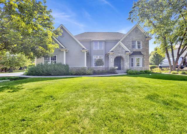 Property at 7270 Bannockburn Cir, Lakewood, IL 60014, 4 beds, 3.5 baths