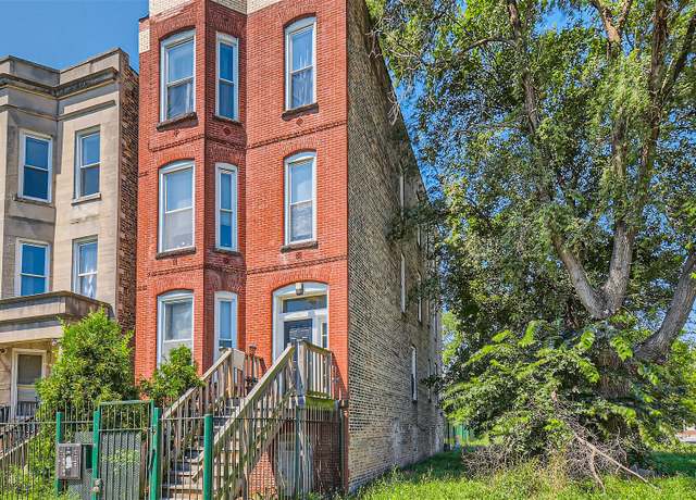Property at 6008 S Wabash Ave, Chicago, IL 60637, 10 beds, 4 baths