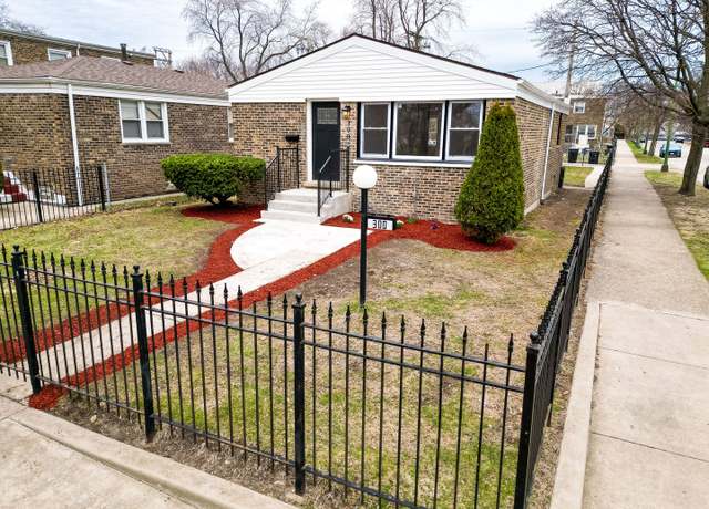 Property at 300 W 42nd Pl, Chicago, IL 60609, 3 beds, 2 baths