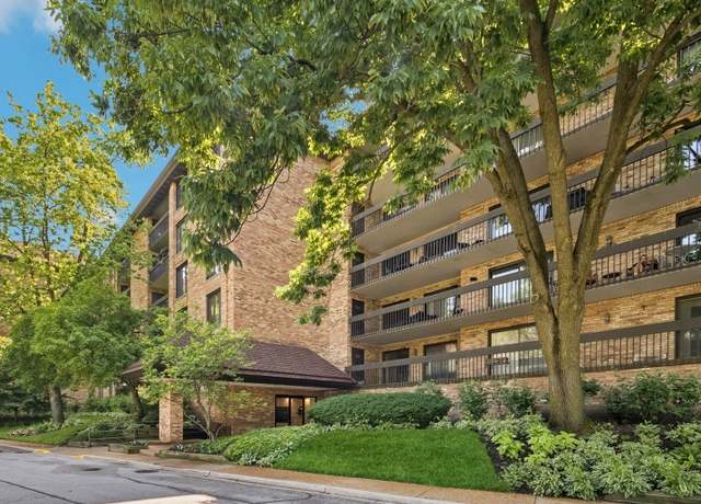 Property at 1671 Mission Hills Rd #308, Northbrook, IL 60062, 3 beds, 3 baths