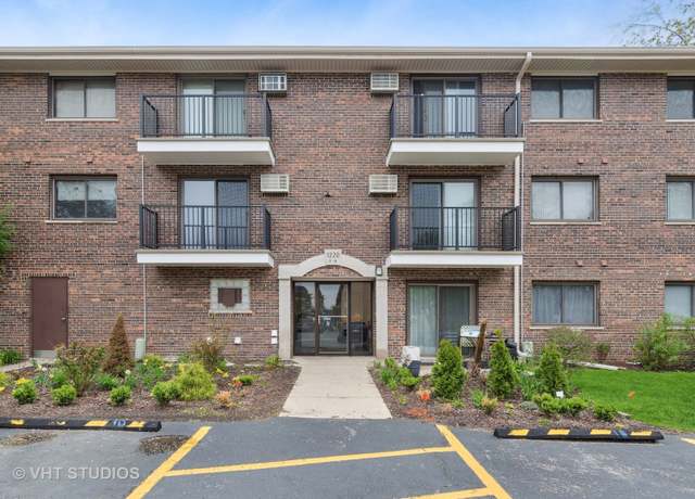 Property at 1220 S Lorraine Rd Unit 2H, Wheaton, IL 60189, 2 beds, 1.5 baths