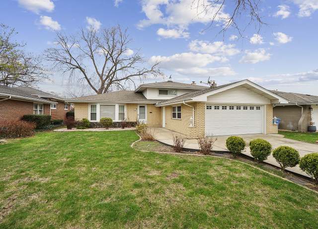 Property at 9732 S Keeler Ave, Oak Lawn, IL 60453, 3 beds, 2 baths