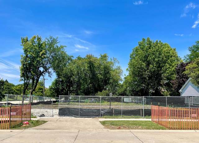 Property at 4080 Picardy Dr, Northbrook, IL 60062