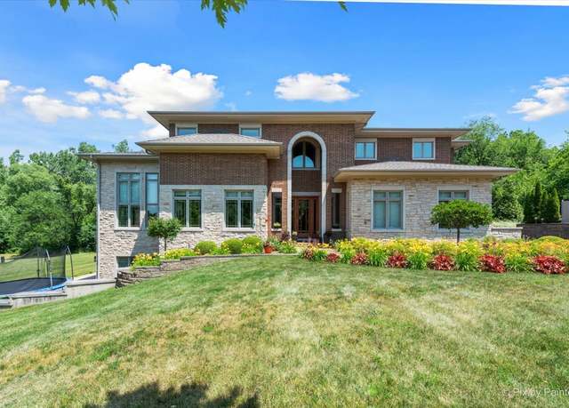 Property at 7N627 East Dr, South Elgin, IL 60177, 5 beds, 4.5 baths