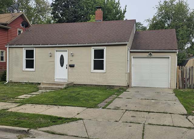 Property at 307 Bevier Pl, Aurora, IL 60505, 3 beds, 1 bath