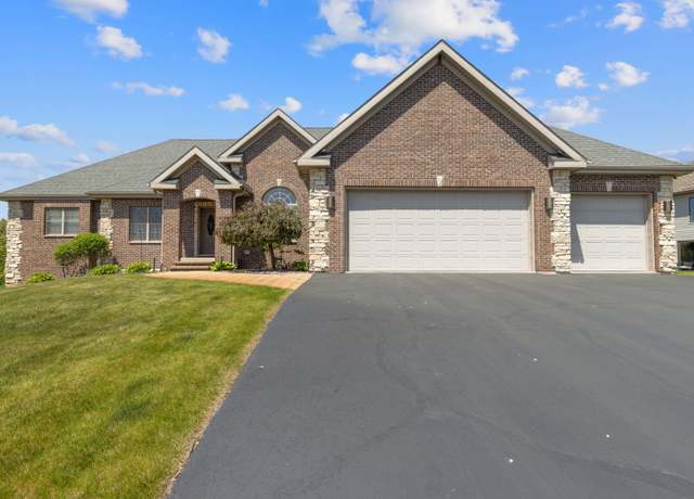 Property at 13084 Deer Xing, Roscoe, IL 61073, 4 beds, 3.5 baths