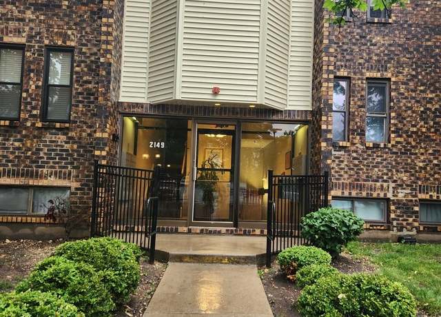 Property at 2149 Country Club Dr #16, Woodridge, IL 60517, 1 bed, 1 bath