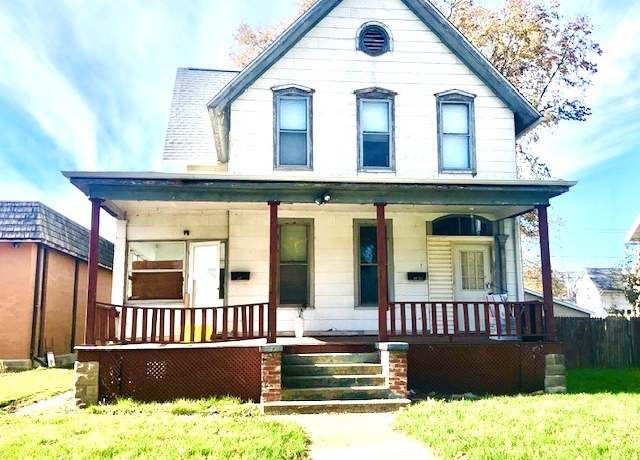 Property at 607 1st Ave, Sterling, IL 61081, 4 beds, 2 baths