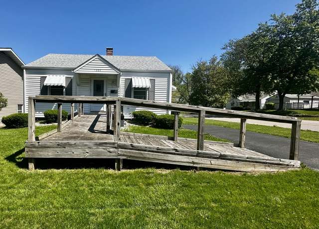Property at 1204 W Packard St, Decatur, IL 62522, 2 beds, 1 bath
