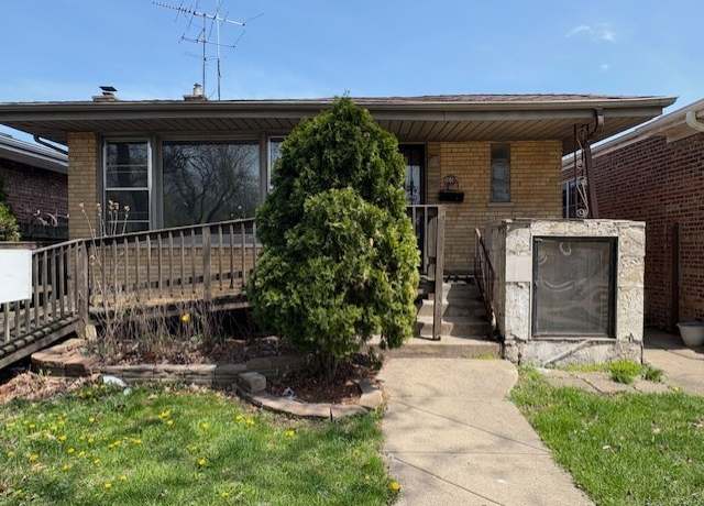Property at 10809 S Mackinaw Ave, Chicago, IL 60617, 3 beds, 2 baths