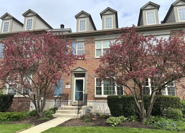 Property at 1817 Westleigh Dr, Glenview, IL 60025, 3 beds, 2.5 baths