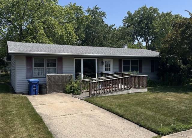 Property at 1314 Moore Ave, St. Charles, IL 60174, 3 beds, 1 bath