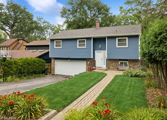 Property at 26339 N Hickory Ave, Mundelein, IL 60060, 3 beds, 1.5 baths
