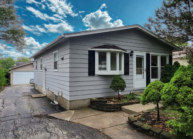 Property at 319 Hillandale St, Round Lake, IL 60073, 3 beds, 1 bath