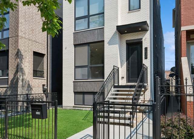 Property at 1530 W Ohio St, Chicago, IL 60642, 5 beds, 4.5 baths