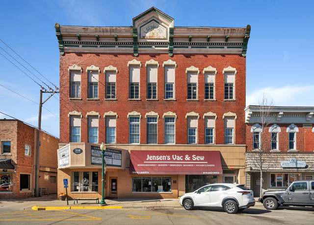 Property at 316/318 Liberty St, Morris, IL 60450