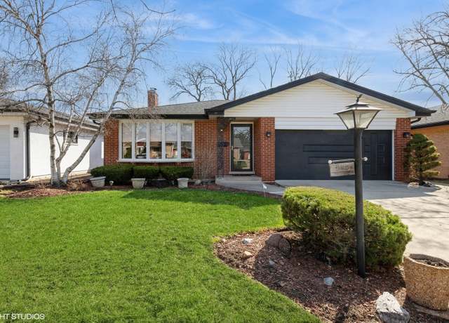 Property at 525 N Redfield Ct, Park Ridge, IL 60068, 4 beds, 2 baths