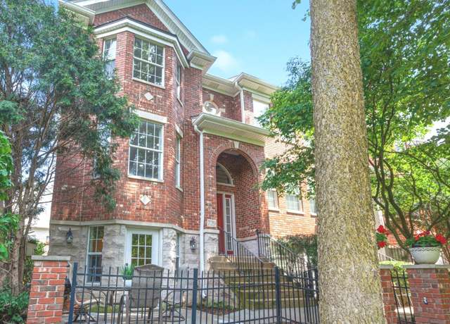 Property at 729 Prescott Ct, Naperville, IL 60563, 3 beds, 2.5 baths