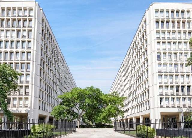 Property at 1450 E 55th Pl Unit 630S, Chicago, IL 60637, 2 beds, 2 baths