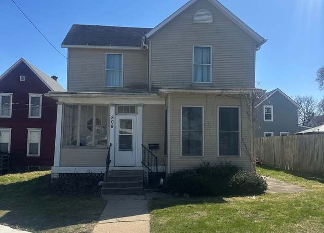 Property at 808 S Adams Ave, Freeport, IL 61032, 3 beds, 1 bath