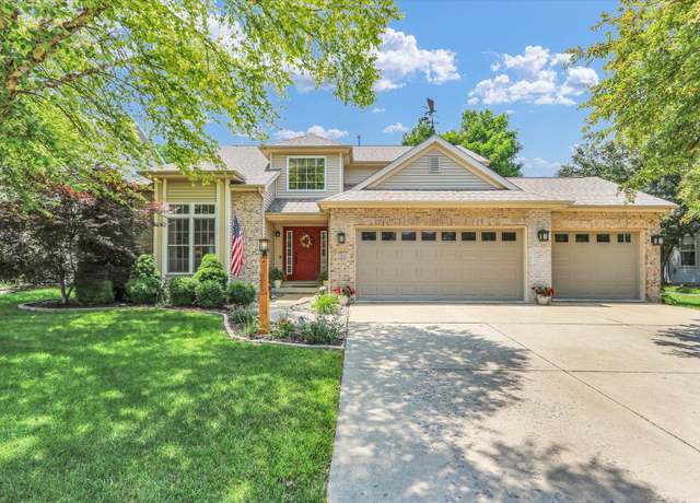 Property at 2001 Mullikin Dr, Champaign, IL 61822, 4 beds, 3.5 baths
