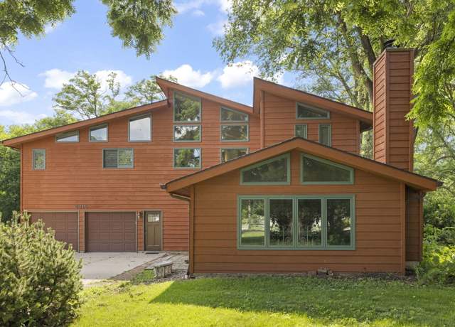 Property at 5316 Fairview Ave, Downers Grove, IL 60515, 4 beds, 3 baths