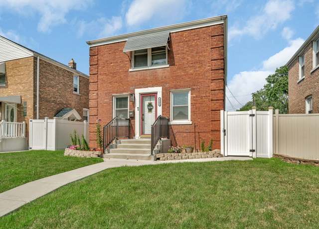 Property at 5304 S Ridgeway Ave, Chicago, IL 60632, 3 beds, 2.5 baths