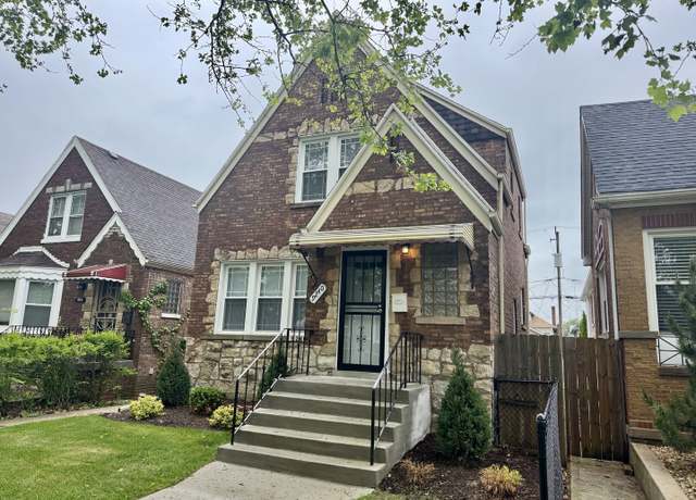 Property at 9240 S Aberdeen St, Chicago, IL 60620, 3 beds, 2 baths