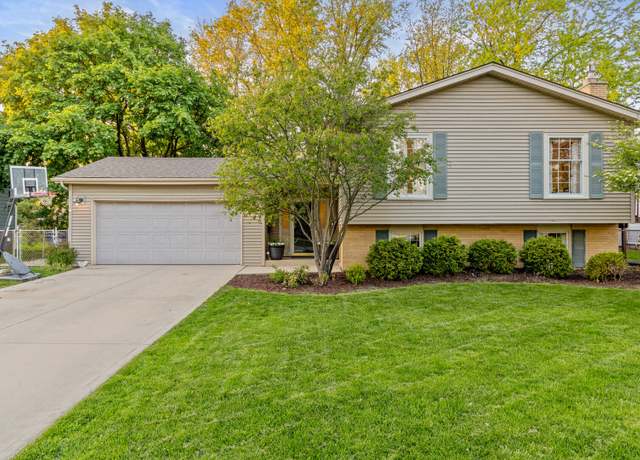 Property at 1126 Hinsbrook Ave, Darien, IL 60561, 5 beds, 2 baths