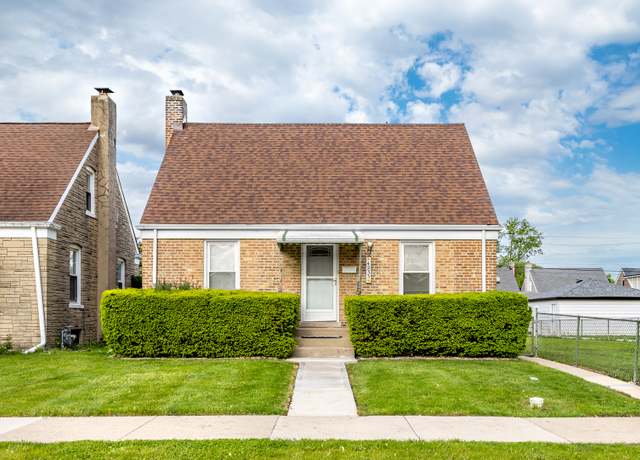Property at 4233 Grove Ave, Brookfield, IL 60513, 3 beds, 2 baths