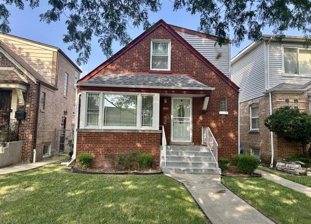 Property at 8926 S Jeffery Blvd, Chicago, IL 60617, 4 beds, 3 baths