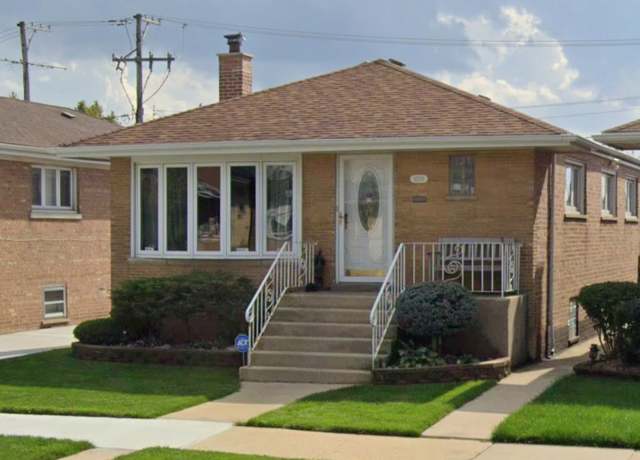 Property at 6209 W 63rd Pl, Chicago, IL 60638, 3 beds, 2 baths