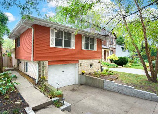 Property at 427 Broadview Ave, Highland Park, IL 60035, 3 beds, 1.5 baths