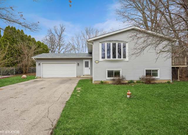 Property at 7702 Wonder View Dr, Wonder Lake, IL 60097, 3 beds, 2 baths