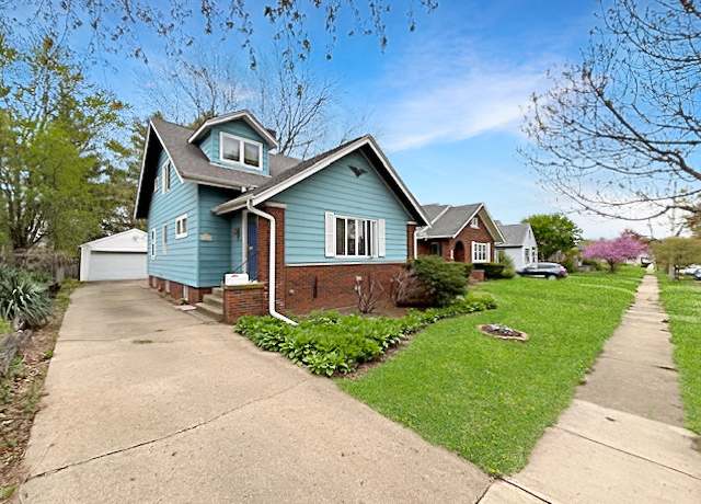 Property at 524 Saint Louis Ave, Rockford, IL 61104, 3 beds, 2 baths