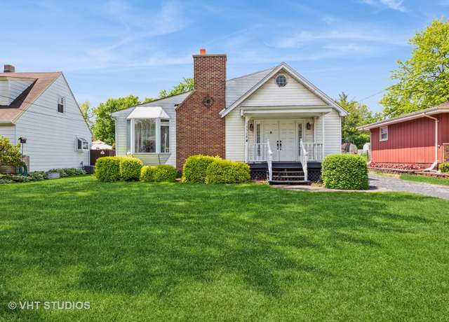 Property at 15508 Lavergne Ave, Oak Forest, IL 60452, 2 beds, 1 bath