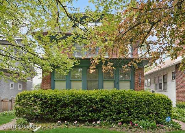 Property at 1431 Noyes St, Evanston, IL 60201, 5 beds, 2.5 baths