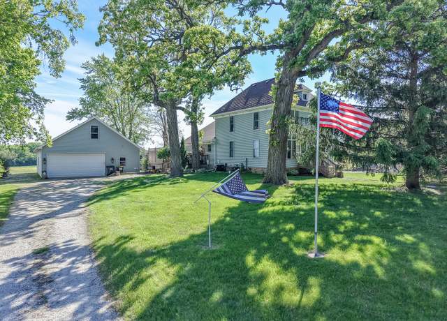 Property at 5207 Barnard Mill Rd, Ringwood, IL 60072, 4 beds, 2 baths