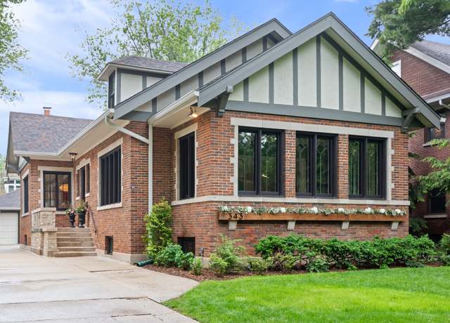 Property at 343 Washington Ave, Wilmette, IL 60091, 4 beds, 3.5 baths