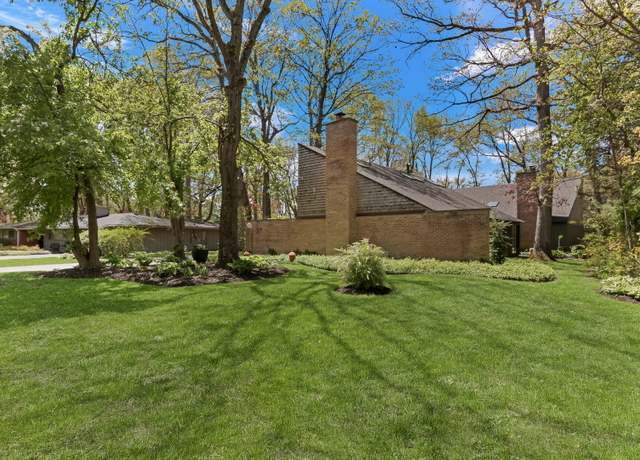 Property at 57 Cumberland Dr, Lincolnshire, IL 60069, 4 beds, 2.5 baths