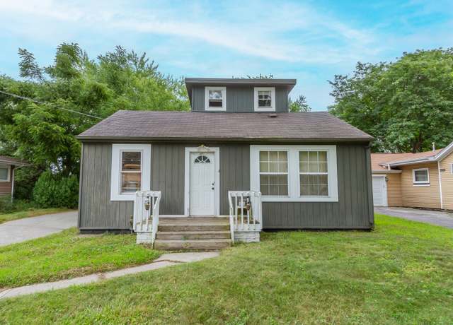 Property at 36379 N Wesley Rd, Ingleside, IL 60041, 3 beds, 2.5 baths
