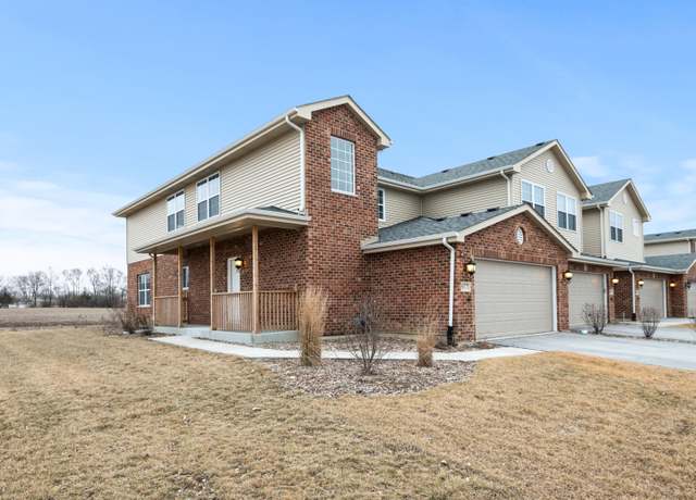 Property at 977 Regent Dr, Matteson, IL 60443, 3 beds, 2.5 baths
